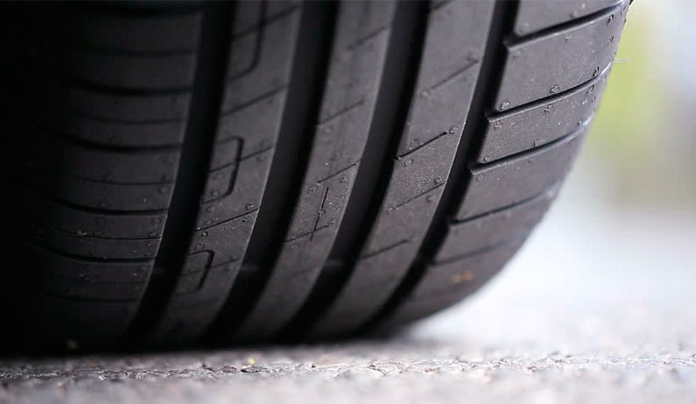 O que é resistência ao rolamento do pneu?